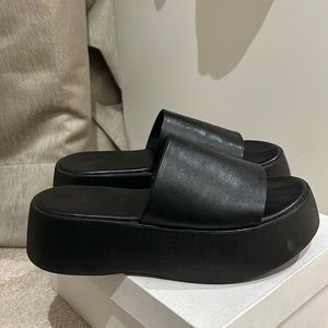 Forever 21 slides
